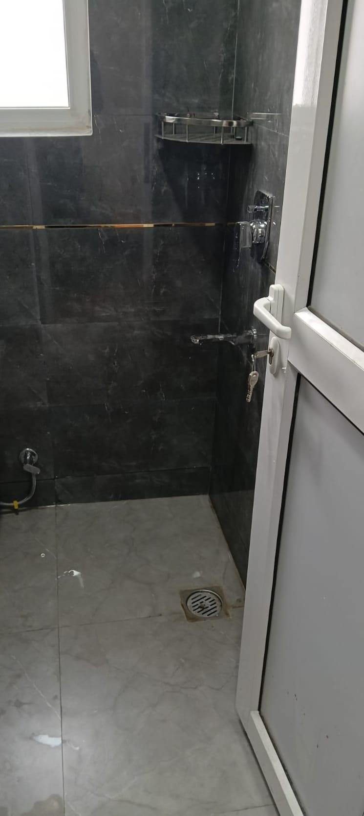 Attached Bathroom, unitech-arcadia 1 RK 400 Sq.Ft. Independent House In South City 2 Gurgaon 8509188
