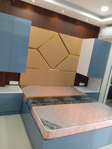 1 RK Independent House For Rent in Unitech Arcadia, South City 2