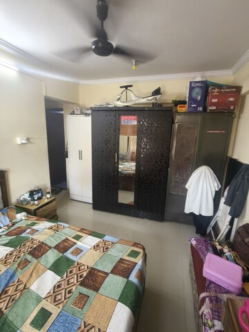 Bedroom in 2.5 BHK Apartment at Andheri West – for Sale