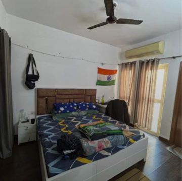 Room in 2 BHK Apartment at Romell Aether, Pandurang Wadi – for Rent