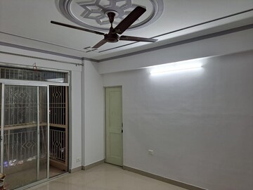 Room in 3 BHK Apartment at DDA HIG Jasola, Jasola – for Sale