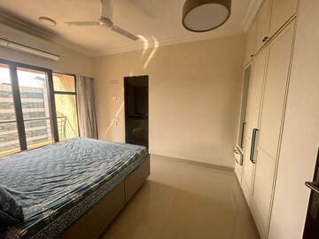 Room in 3 BHK Apartment at Rustomjee OZone, Goregaon West – for Rent