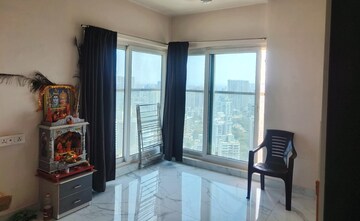 Bedroom in 2 BHK Apartment at Andheri West – for Rent