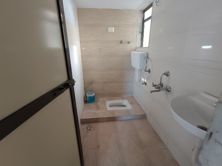 Bathroom, palghar 1 Bedroom 610 Sq.Ft. Apartment In Palghar Palghar 8509286