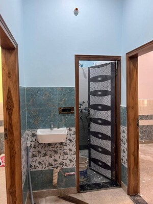  2 BHK Independent House at RWA Tomar Colony, Mukundpur – for Sale