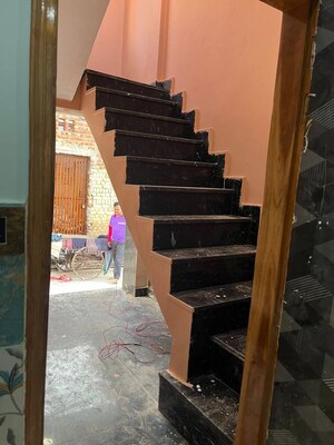  2 BHK Independent House at RWA Tomar Colony, Mukundpur – for Sale