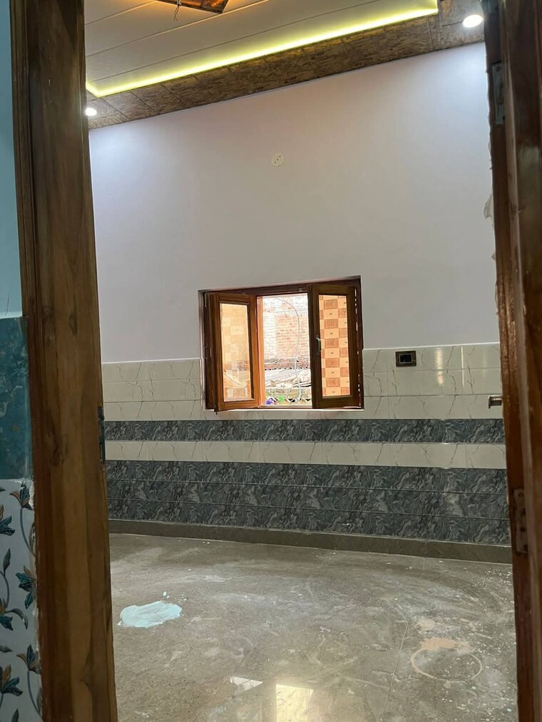 undefined, rwa-tomar-colony 2 Bedroom 450 Sq.Ft. Independent House In Mukundpur Delhi 8509298