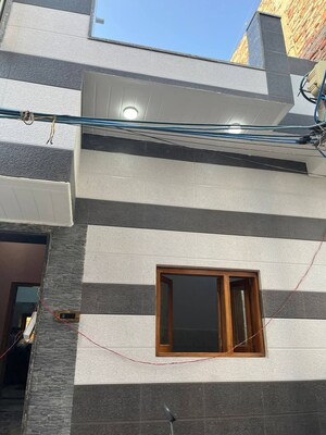  2 BHK Independent House at RWA Tomar Colony, Mukundpur – for Sale