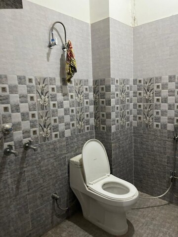 Bathroom in 1 BHK Villa at Indira Nagar – for Rent