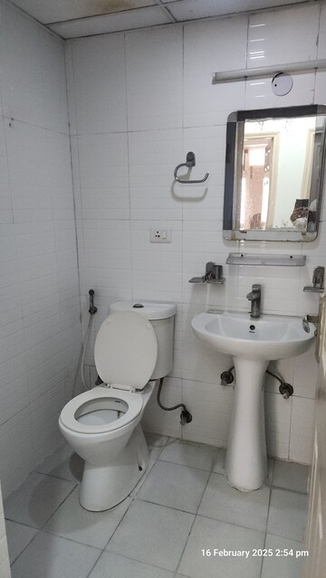 Attached Bathroom in 2 BHK Apartment at Supertech Cape Town, Sector 74 – for Rent
