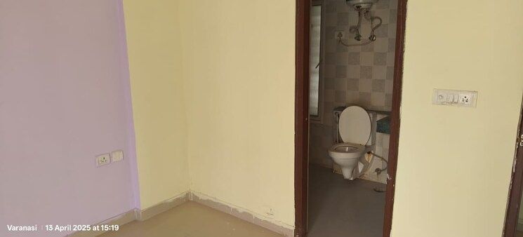 Bathroom, amrapali-zodiac 4 Bedroom 2300 Sq.Ft. Apartment In Sector 120 Noida 8509346
