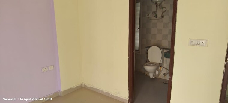 Bathroom, amrapali-zodiac 4 Bedroom 2300 Sq.Ft. Apartment In Sector 120 Noida 8509346