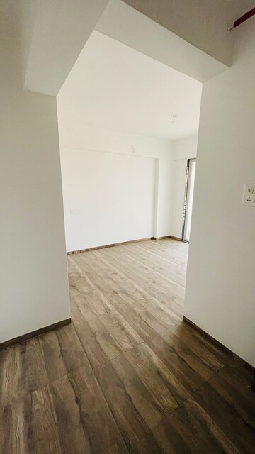  2 BHK Apartment at Kohinoor Lifestyle, Kalyan West – for Rent