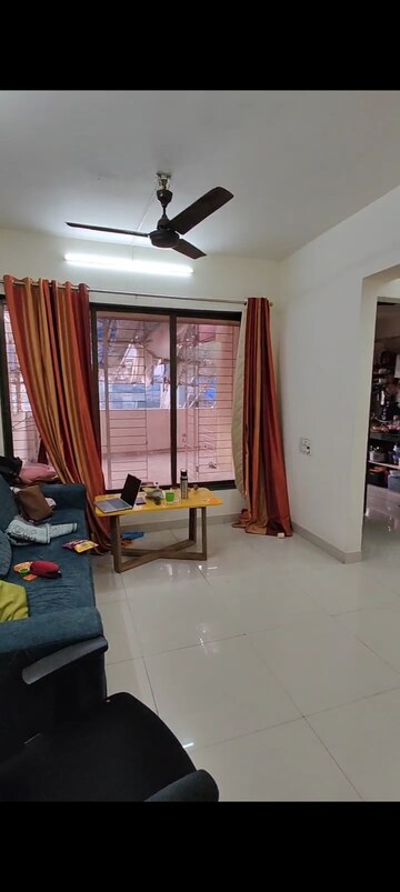 Room in 1 BHK Apartment at Reliable Gulraj Tower, Kurla East – for Rent