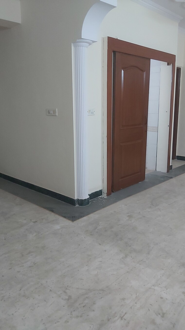 undefined, mayur vihar phase 1 extension 2.5 Bedroom 850 Sq.Ft. Apartment In Mayur Vihar Phase 1 Extension Delhi 8509381