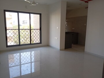 Room in 1 RK Apartment at Paradise Heights Kandivali West, Kandivali West – for Rent