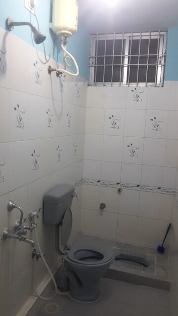 Attached Bathroom in 1 BHK Independent House at Rt Nagar – for Rent