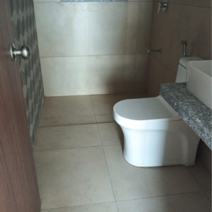 Attached Bathroom in 4 BHK Apartment at Kalpataru Immensa C, Kolshet Industrial Area – for Sale