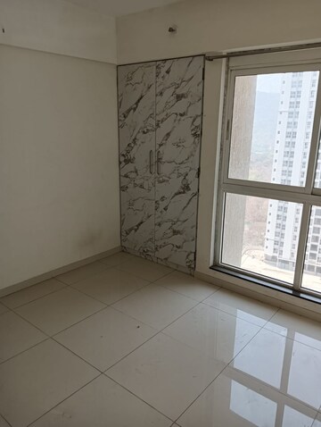 Room in 3 BHK Apartment at Godrej Emerald, Ghodbunder Road – for Rent