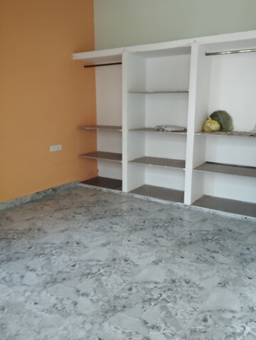 Room in 2 BHK Independent House at Vikas Nagar – for Rent
