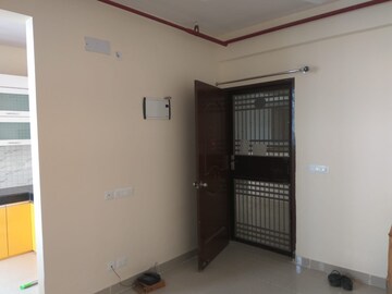 Room in 2 BHK Apartment at Gulmohur Garden, Raj Nagar Extension – for Rent