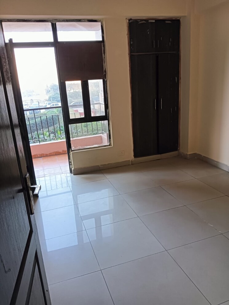 Room, gulmohur-garden 2 Bedroom 1000 Sq.Ft. Apartment In Raj Nagar Extension Ghaziabad 8509560