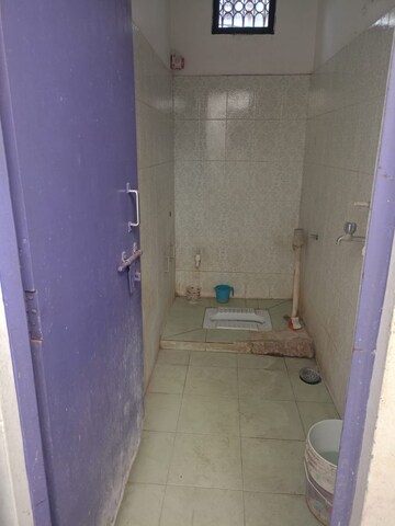 Attached Bathroom in 2 BHK Independent House at Aliganj – for Rent