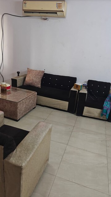 2 BHK Builder Floor For Rent in Tulip Mall, Sector 46