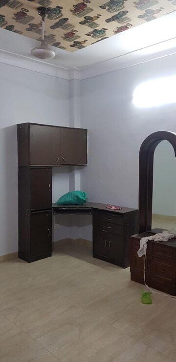 Living Room in 2.5 BHK Builder Floor at Ashok Nagar – for Rent