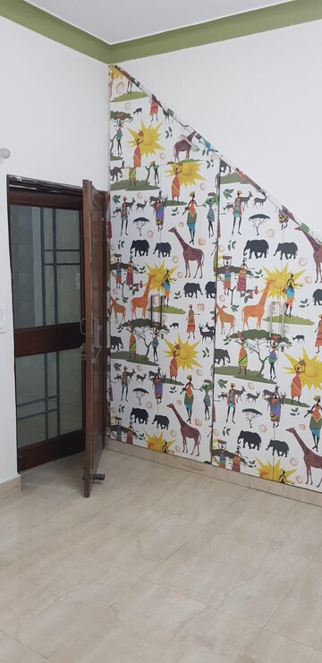 Living Room in 2.5 BHK Builder Floor at Ashok Nagar – for Rent