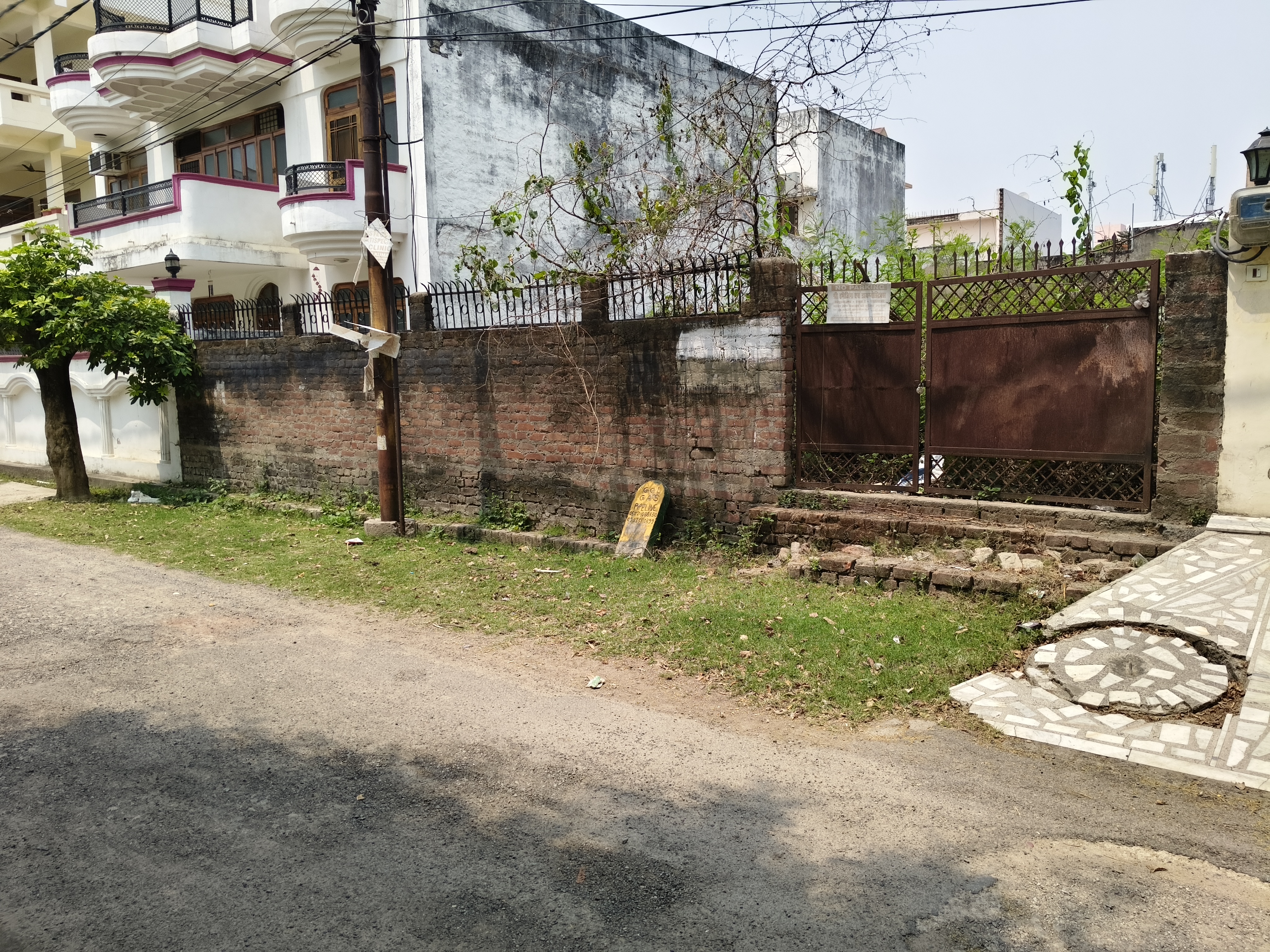 Plot For Sale in Unitech South City