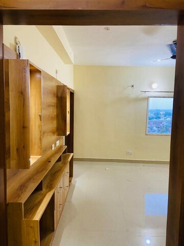 3.5 BHK Apartment For Rent in Omaxe Waterscapes, Gomti Nagar