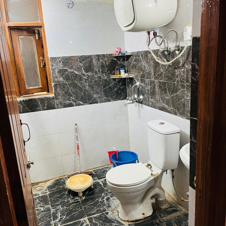 Attached Bathroom, svp-gulmohur-garden 2 Bedroom 542 Sq.Ft. Apartment In Raj Nagar Extension Ghaziabad 8509634