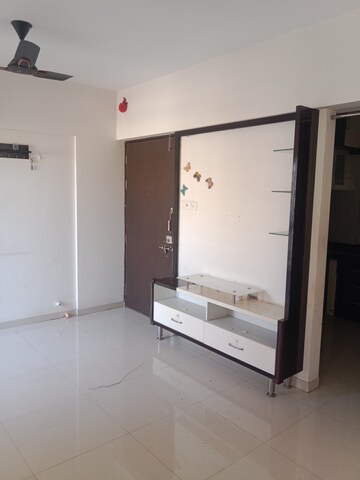 Room in 2 BHK Apartment at Chirag Grande View 7 Phase V Building J, Ambegaon Budruk – for Rent