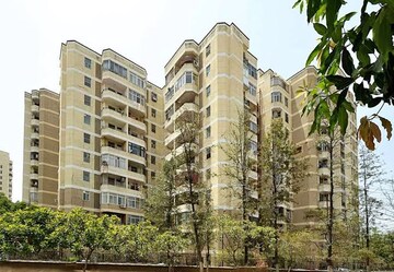 3 BHK Apartment – Exterior View View at DLF Silver Oaks, Sector 26 - for Rent