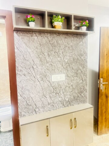 Furnished Amenities in 2 BHK Apartment at Indira Nagar – for Sale