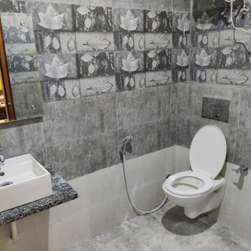 Attached Bathroom in 3 BHK Builder Floor at Sector 22 – for Rent