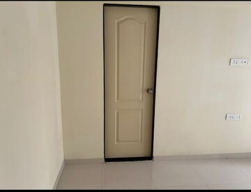 Room in 1 BHK Apartment at Viva Mhatre Mansion, Dadar West – for Rent