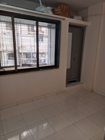 Room in 2 BHK Apartment at Prasanna Prabha CHS Borivali, Borivali West – for Rent