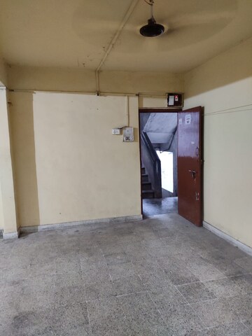 Room in 2 BHK Apartment at Rudra Residency Karve Nagar, Karve Nagar – for Rent