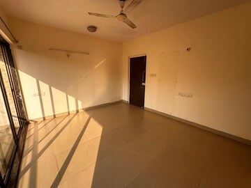 2 BHK Apartment For Rent in Satellite Royale, Goregaon East