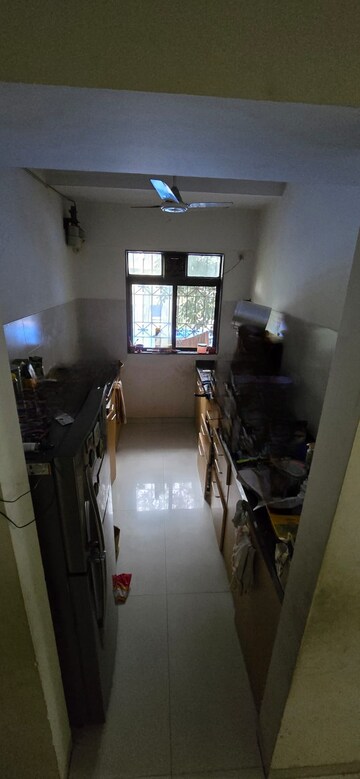 Kitchen in 2 BHK Apartment at Sindhi Society, Chembur – for Sale