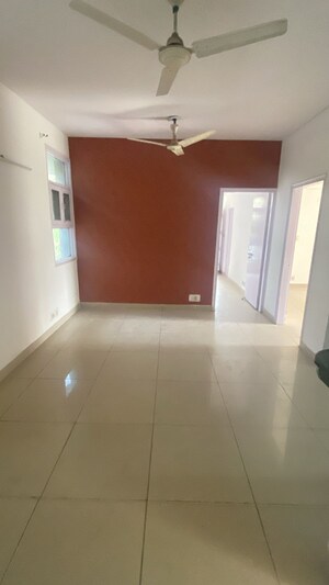 Room in 3 BHK Apartment at Jal Vidyut  Apartment, Sector 21c – for Sale