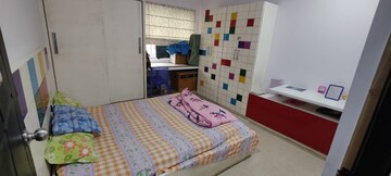 Room in 3 BHK Apartment at Guttala Begumpet – for Sale