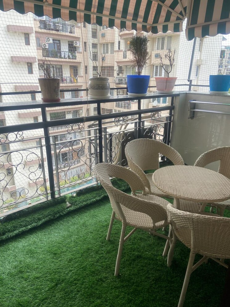 Balcony, parsvnath-srishti 4 Bedroom 2347 Sq.Ft. Apartment In Sector 93 Noida 8509960