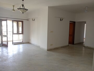 Room in 3 BHK Apartment at ATS Green Village, Sector 93a – for Sale