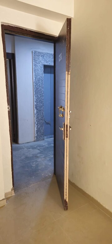 Room in 3 BHK Apartment at ROF Aalayas Phase 2, Sector 102 – for Rent