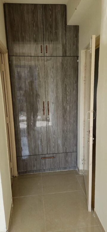 Room in 3 BHK Apartment at ROF Aalayas Phase 2, Sector 102 – for Rent