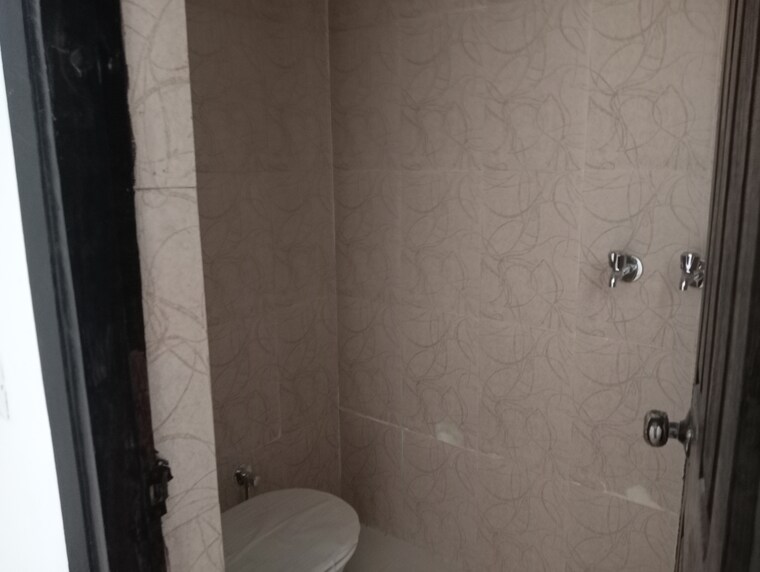 Bathroom, elixir-divine-meadows 2.5 Bedroom 1227 Sq.Ft. Apartment In Sector 108 Noida 8510060