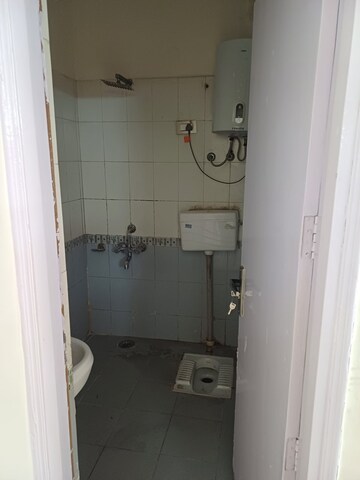 Attached Bathroom in 3 BHK Builder Floor at SS Mayfield Gardens, Sector 51 – for Rent